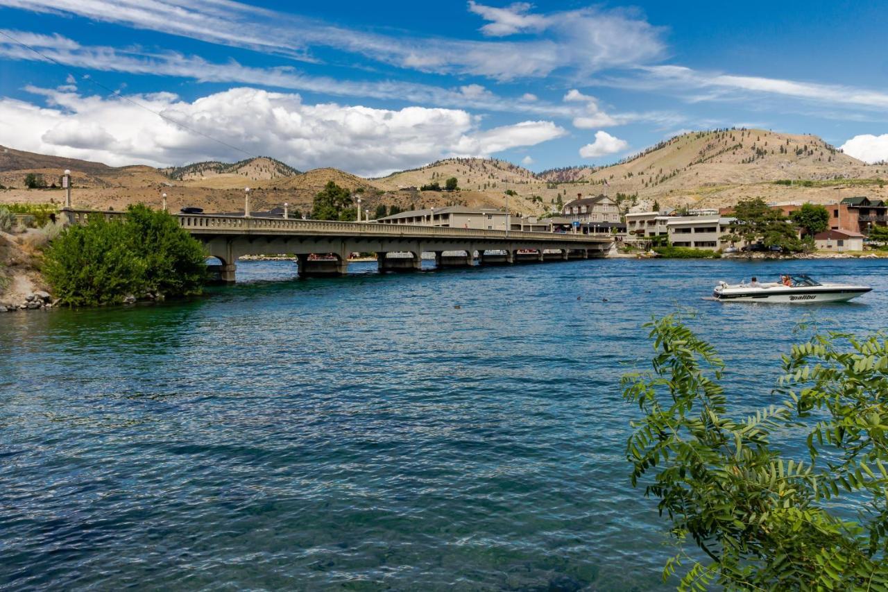 Royal View On Lakeshore Chelan Bagian luar foto